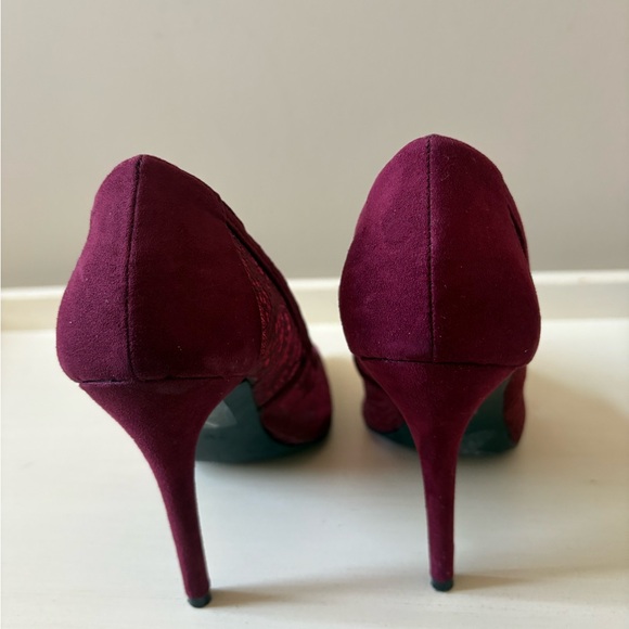 Le Chateau Burgundy Shoes - Picture 4 of 8